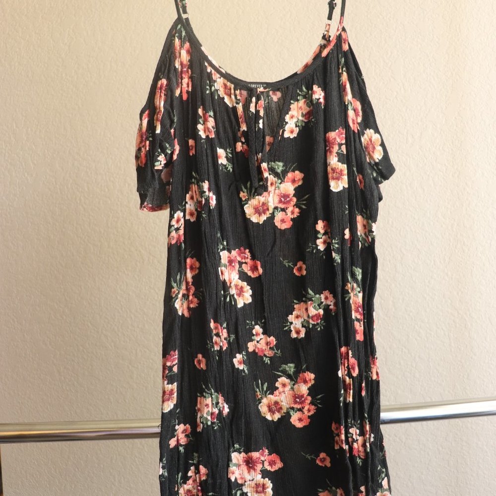 FOREVER 21| Mini Floral Summer Dress (Size: M)